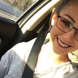 Meet your Posher, Tara